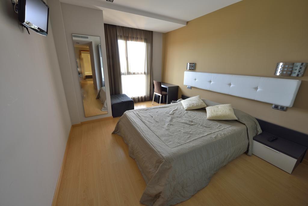 Hotel Ciutat D'Amposta Esterno foto