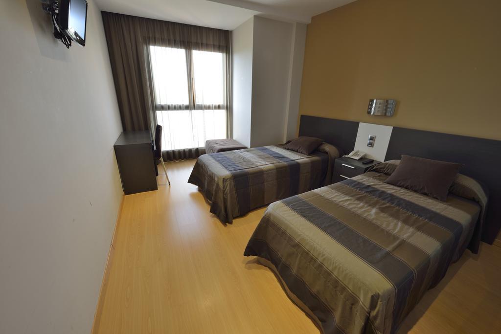 Hotel Ciutat D'Amposta Esterno foto