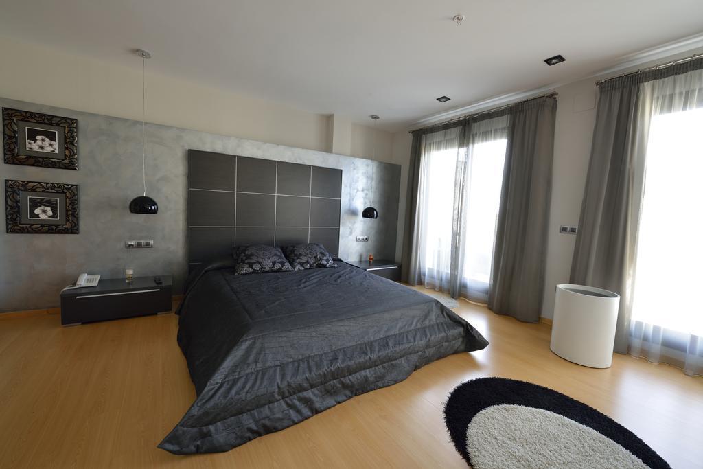 Hotel Ciutat D'Amposta Esterno foto